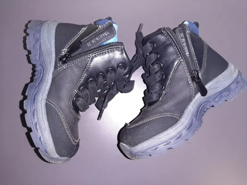 Ботинки утеплённые р.26 (стелька 17см)