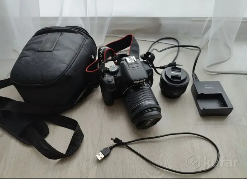 Фотоаппарат Canon 700d