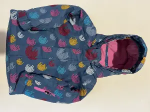 курточка на девочку