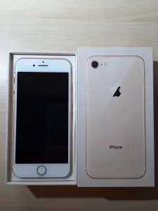 iPhone 8,64 gb