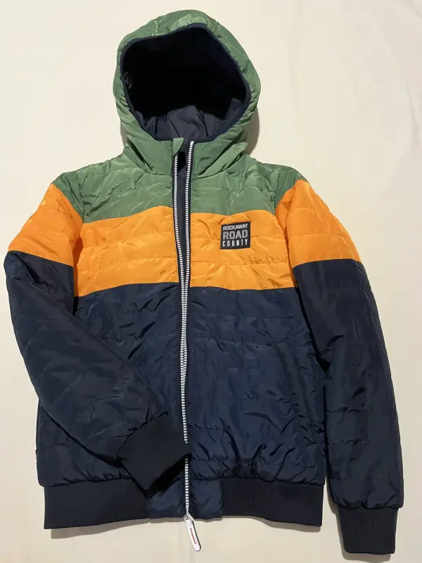 Двухсторонняя куртка на мальчика