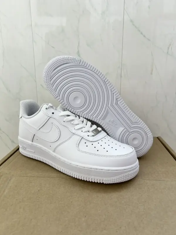 Кроссовки Nike