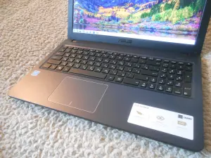 Ноутбук ASUS X543ma, SSD 256Gb, 4 Ядра, состояние нового