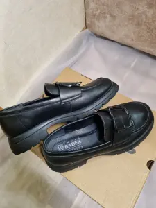 Лоферы женские