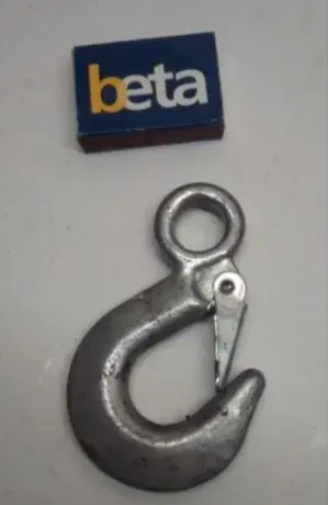 Крюк Буксировочный