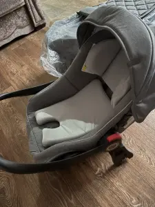 Детская коляска 3в1