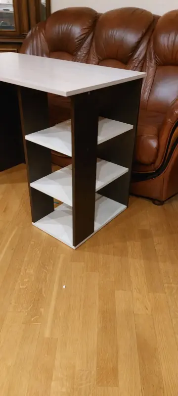 Письменный стол