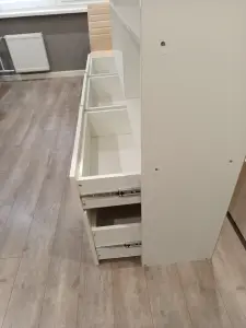 Стелаж-шкаф  подойдет и  для  дома и   для офиса