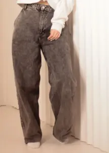 Джинсы женские