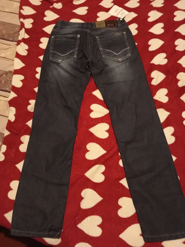 Джинсы мужские