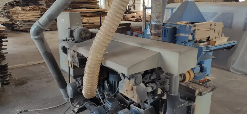 Четырехсторонний строгальный станок