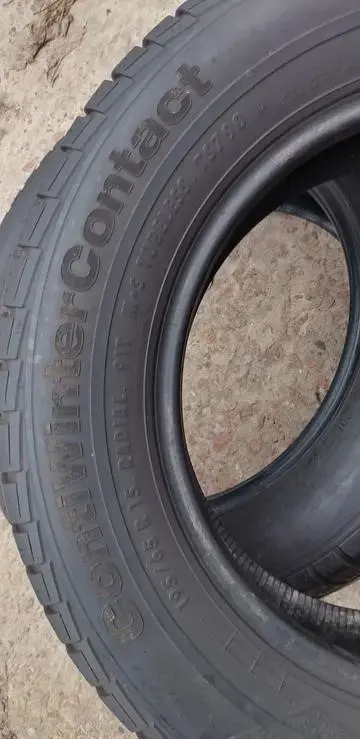 Шины зимние 195/65 R15 (2 шт.)