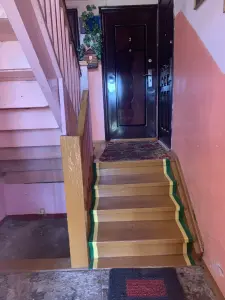 продаю 2 комнатную квартиру д. Утес