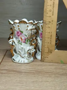 Миниатюрная вазочка