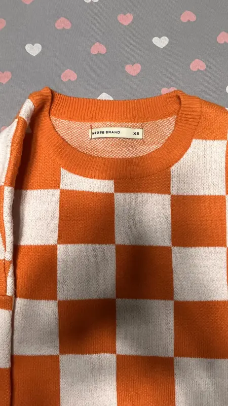 Кофта женская вязаная укороченная