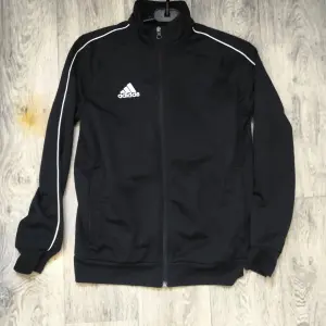 Adidas оригинал,мастерка,олимпийка.