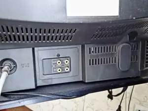 Телевизор кубик  LG серого цвета (кореец)