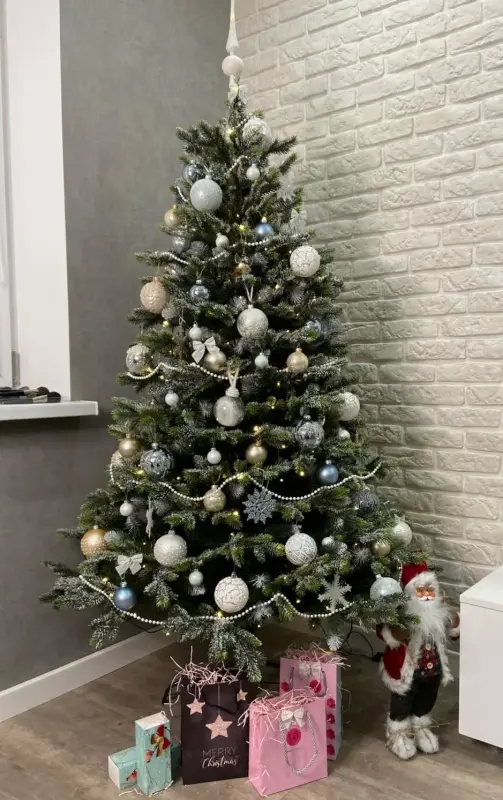 Ель искусст. слегка Снежная 1,7м веточки гнутся в любую сторону