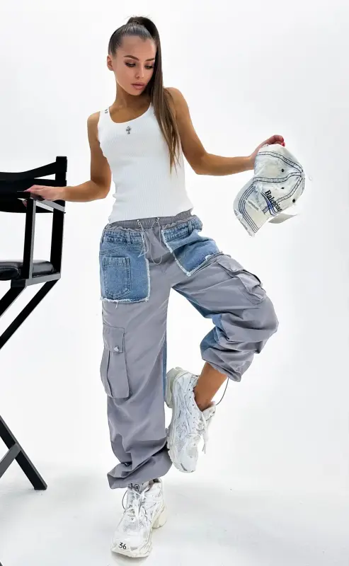 Джинсы женские