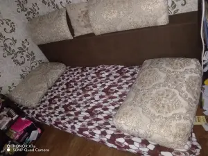 Диван книга