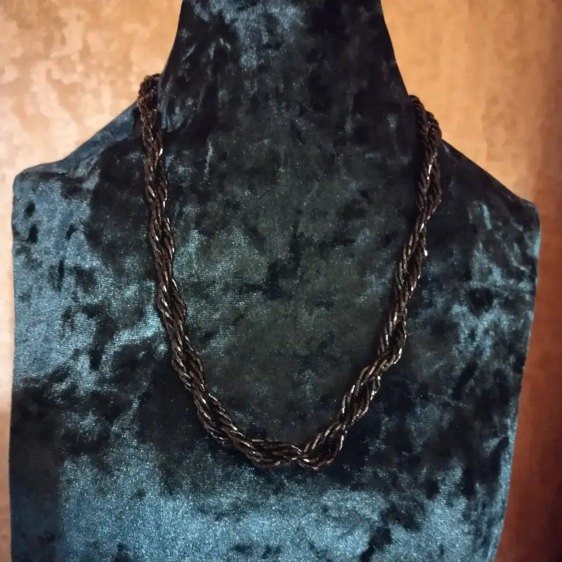 Бижутерия: колье,бусы