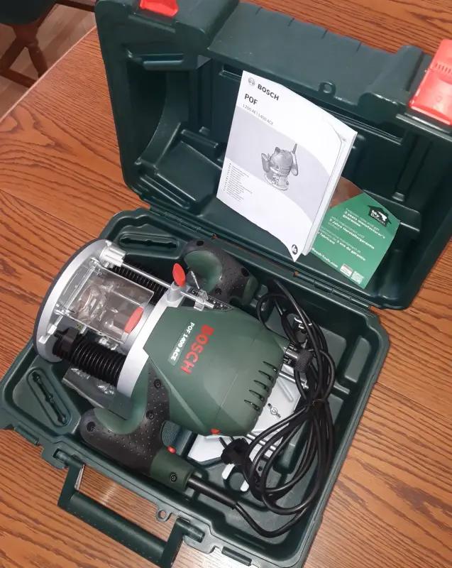 Фрезер BOSCH POF 1400 ACE 1400 W