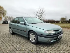 Рено лагуна 1 лифтбек 2.0i