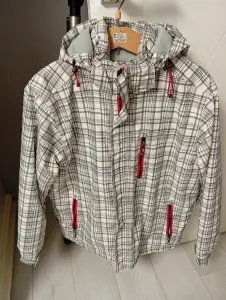 Продам куртку