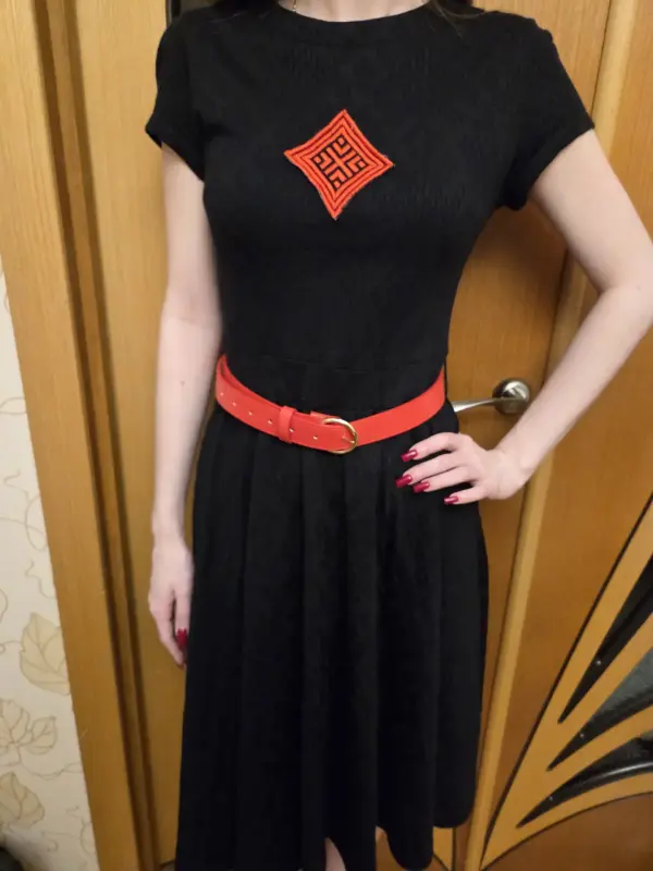 Платье девушке р. 42 ХS