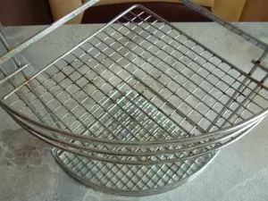 Угловые полки для ванной комнаты