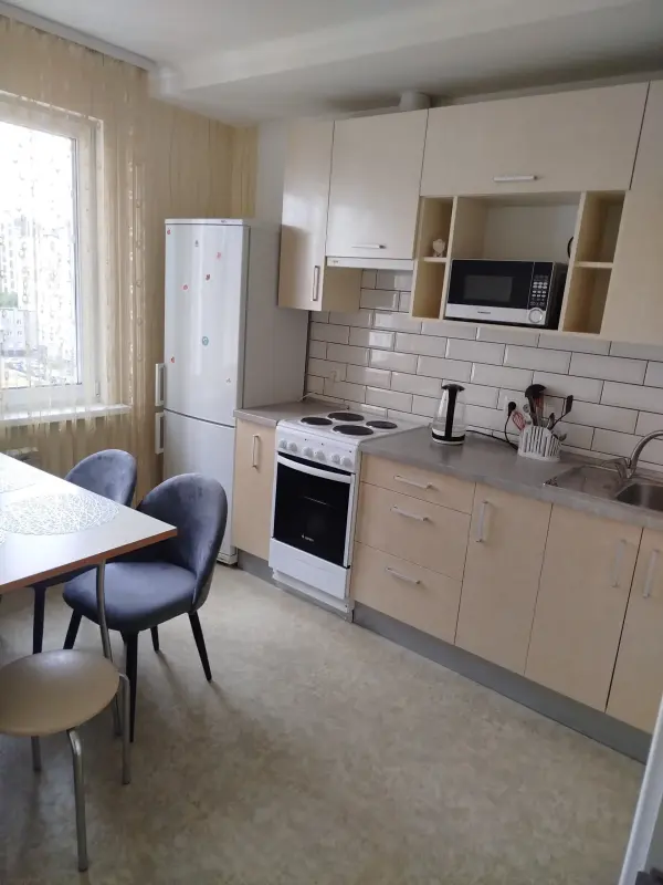 1-к кв.от собственника.Зеленый Луг. Арнеда от 2 недель и на долгосрок