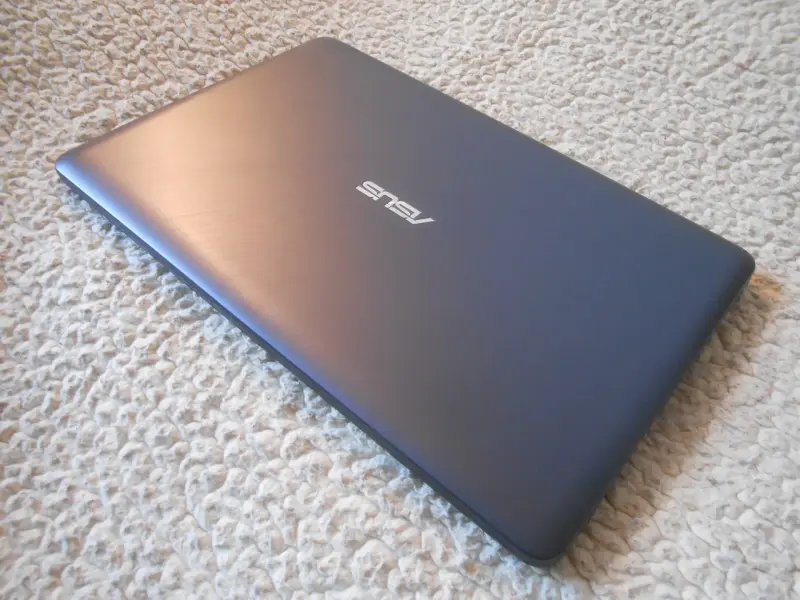 Ноутбук ASUS X543ma, SSD 256Gb, 4 Ядра, состояние нового