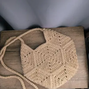 Сумка вязаная из джута