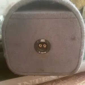 Сабвуфер для машины