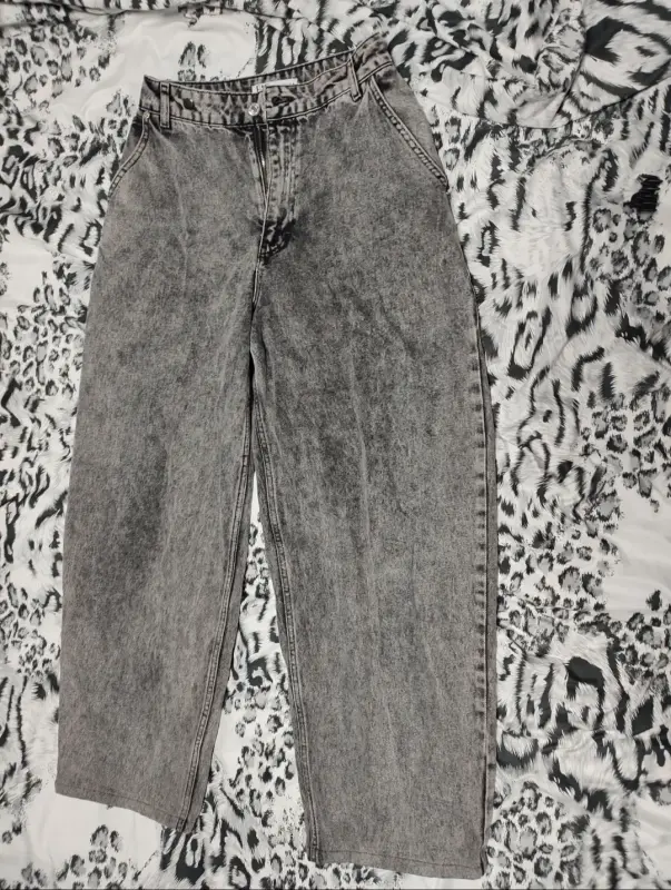 Джинсы женские