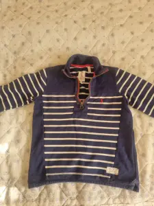 Свитер для мальчика 6-7 лет