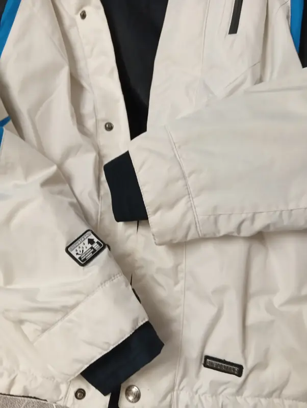 продам куртку