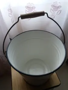 Ведро эмалированное