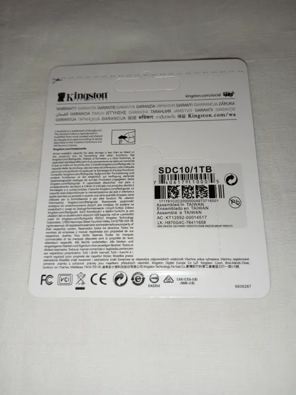 Карта Памяти с Адаптером Kingston 1 Тб НОВАЯ