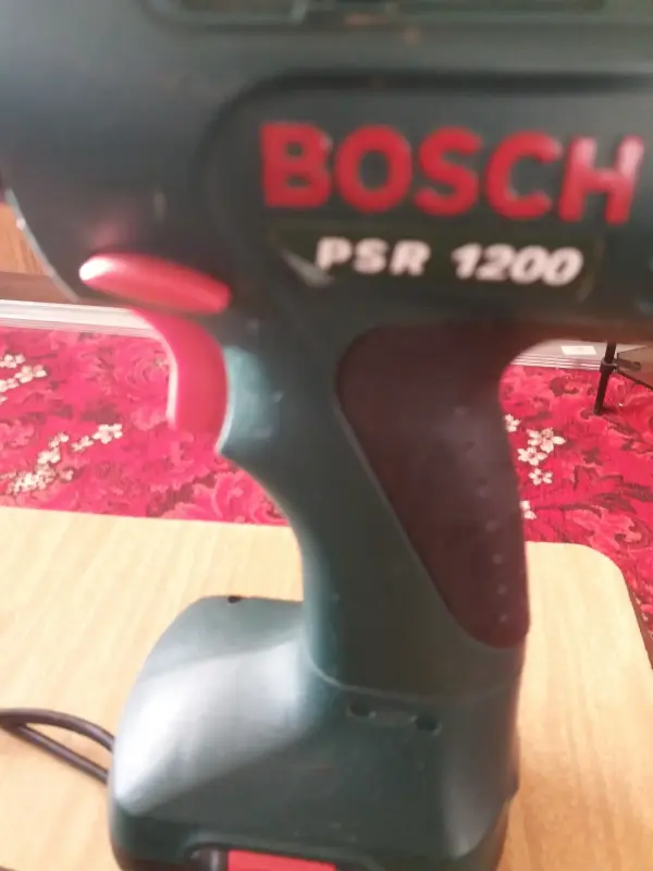 Дрель-шуруповерт BOSCH  PSR 1200