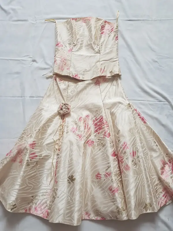 Костюм-платье выходное или для выпускного бала