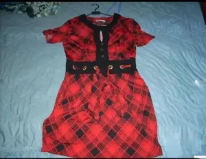 Платье красное