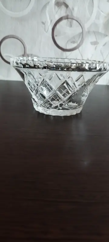 Ваза хрустальная