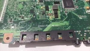 Материнская плата ноутбука Toshiba (6050A2170201-MB-A03) на запчасти