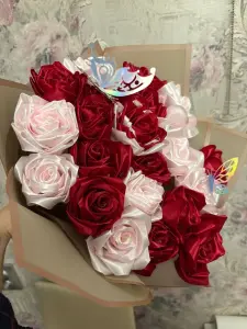 Букеты из атласных лент