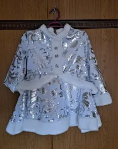 Костюм Снегурочки на замочке, размер 116