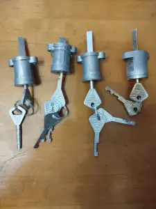 Продам сердцевины к замкам