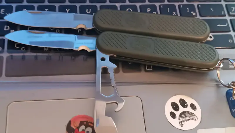 Нож складной солдатский Испания, герб. Продам!