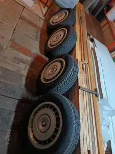 Зимняя резина, колпаки+диски