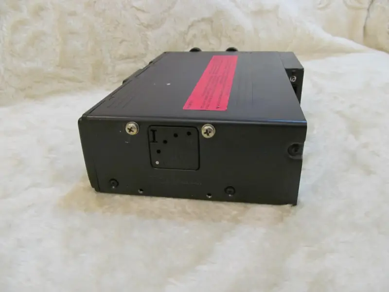 BMW e39 - CD-чейнджер, mod. BMW 65.12-6 913388, made in Hungary (без проводов)